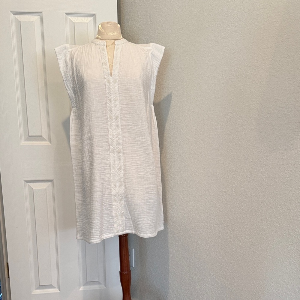 Elegant White Women's Top
